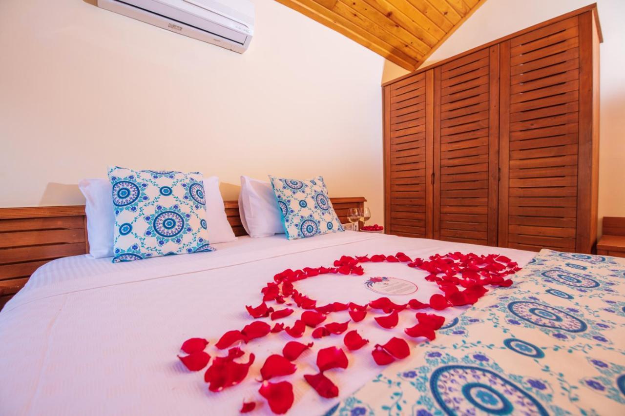 The Bay Beach Club Fethiye Bagian luar foto